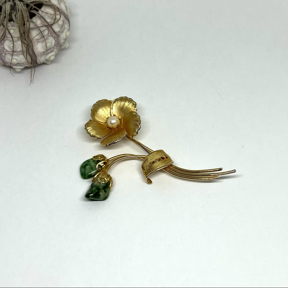 Gold Flower And Jade Brooch!